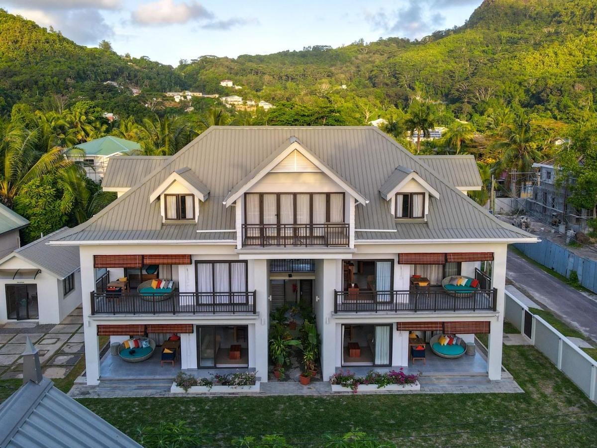 Nautilus Apartments Anse Royale Ngoại thất bức ảnh