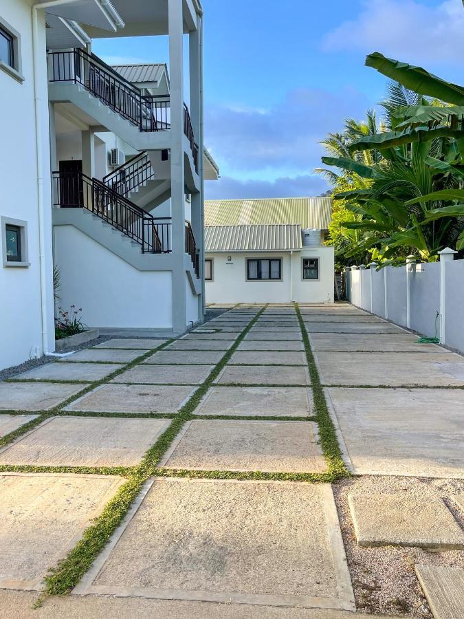 Nautilus Apartments Anse Royale Ngoại thất bức ảnh